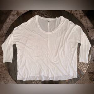 CAbi white tshirt 3/4 sleeves size small